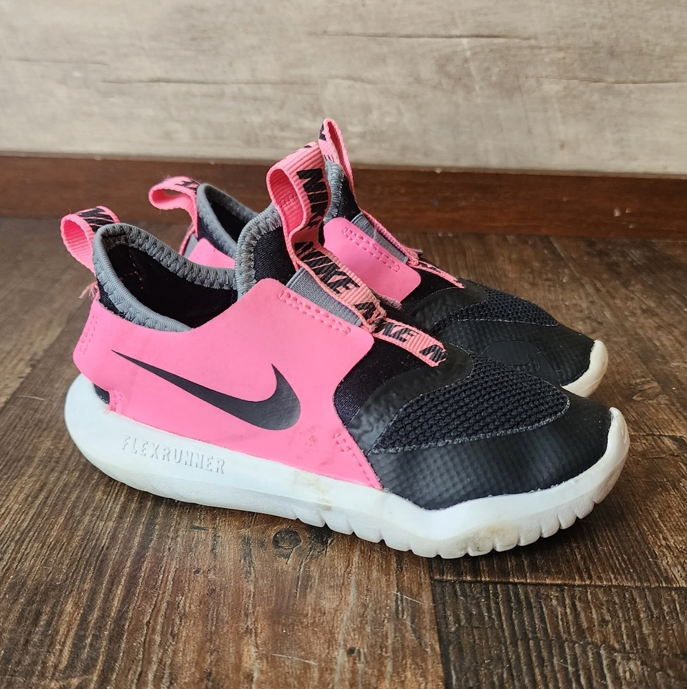 Nike Kids Flex Runner Black and Pink Sneakers Size 9